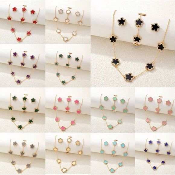 Clover Jewelry Set - Picture 2 of 4